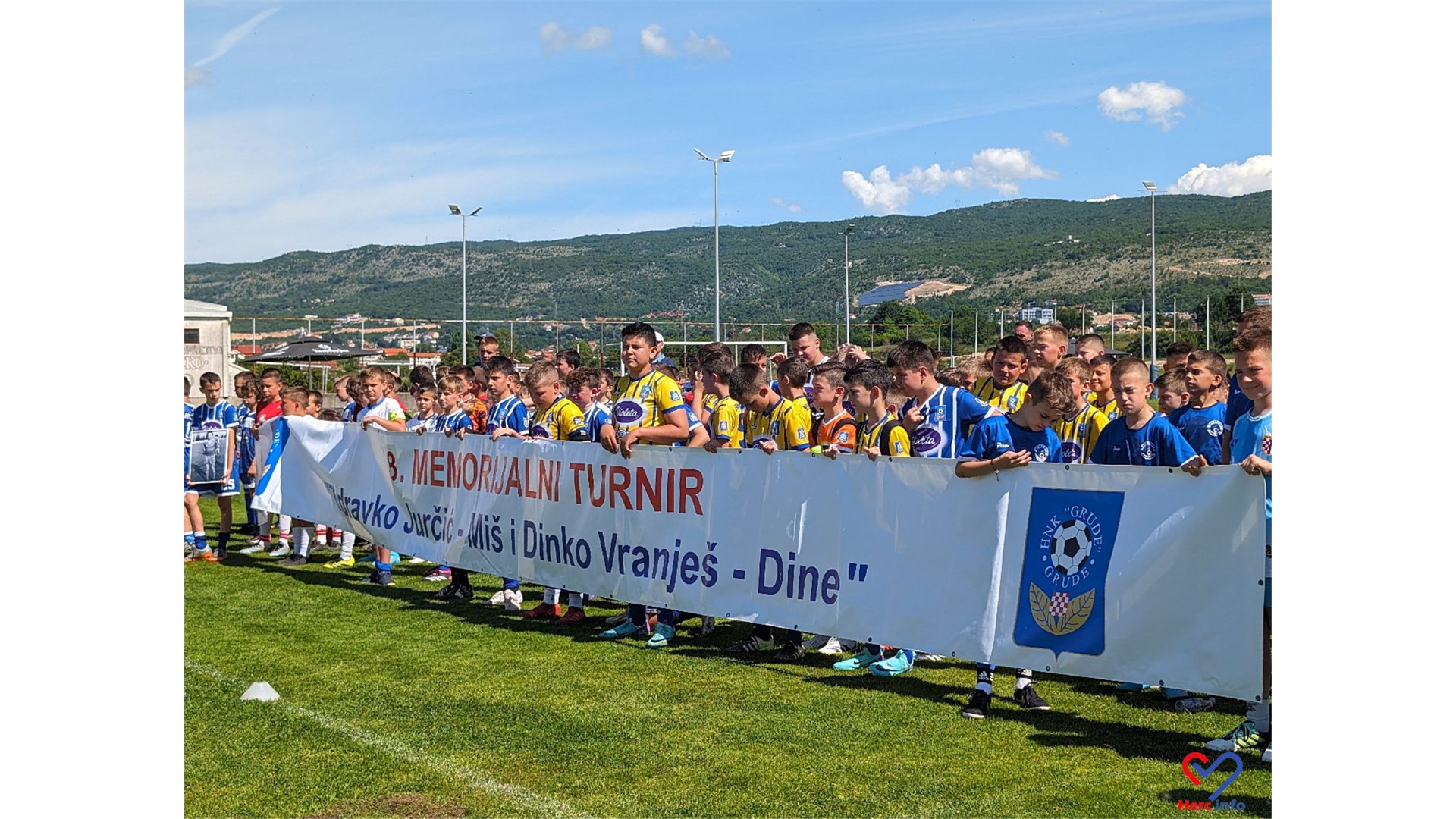 FOTO: Memorijalni turnir u čast Miša i Dine okupio u Grudama stotine djece iz BiH, Dalmacije...