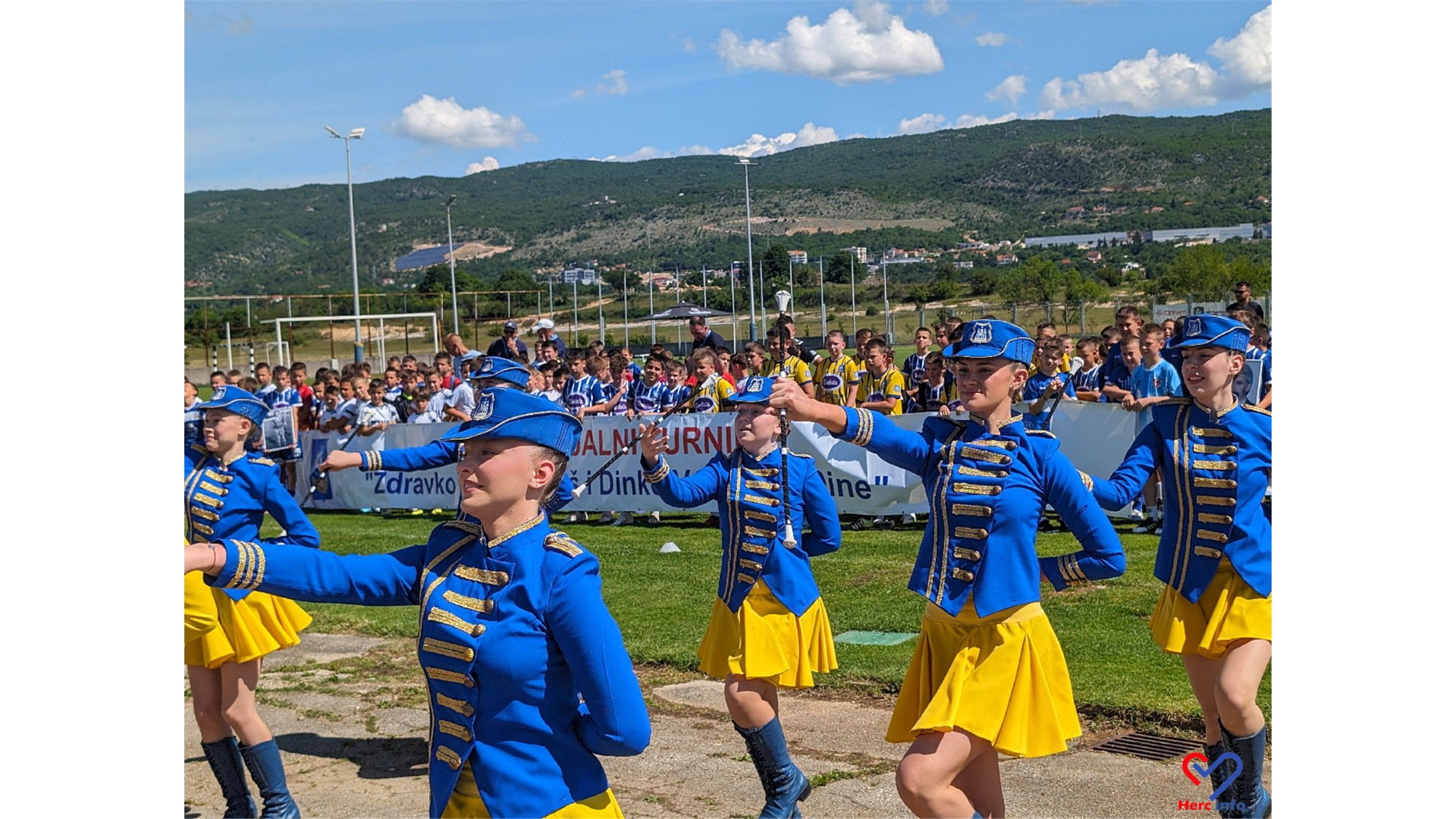 FOTO: Memorijalni turnir u čast Miša i Dine okupio u Grudama stotine djece iz BiH, Dalmacije...