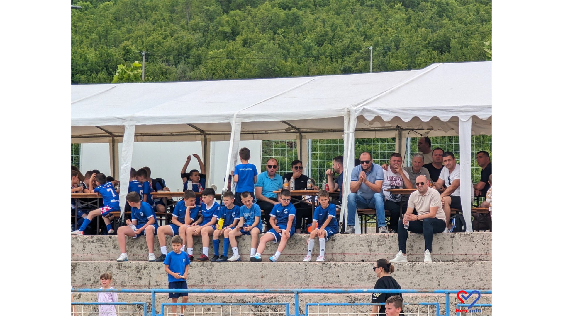 FOTO: Memorijalni turnir u čast Miša i Dine okupio u Grudama stotine djece iz BiH, Dalmacije...