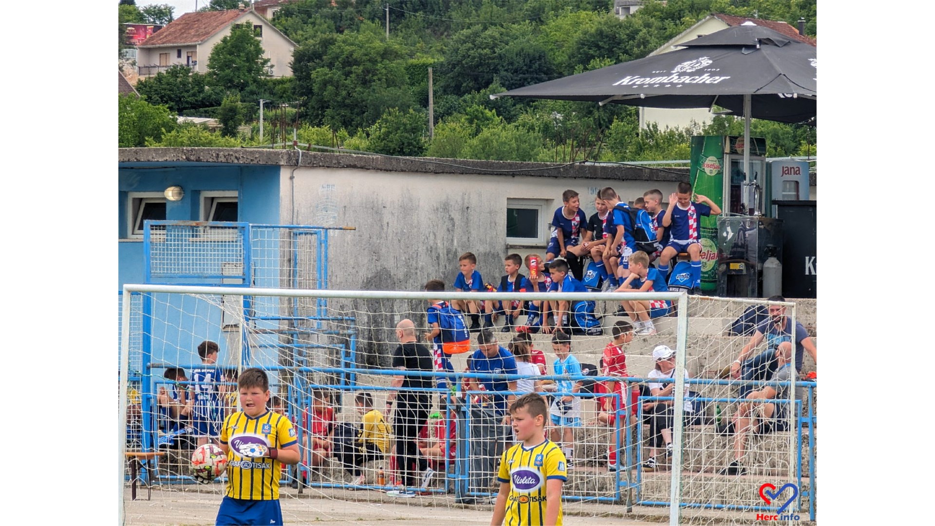 FOTO: Memorijalni turnir u čast Miša i Dine okupio u Grudama stotine djece iz BiH, Dalmacije...