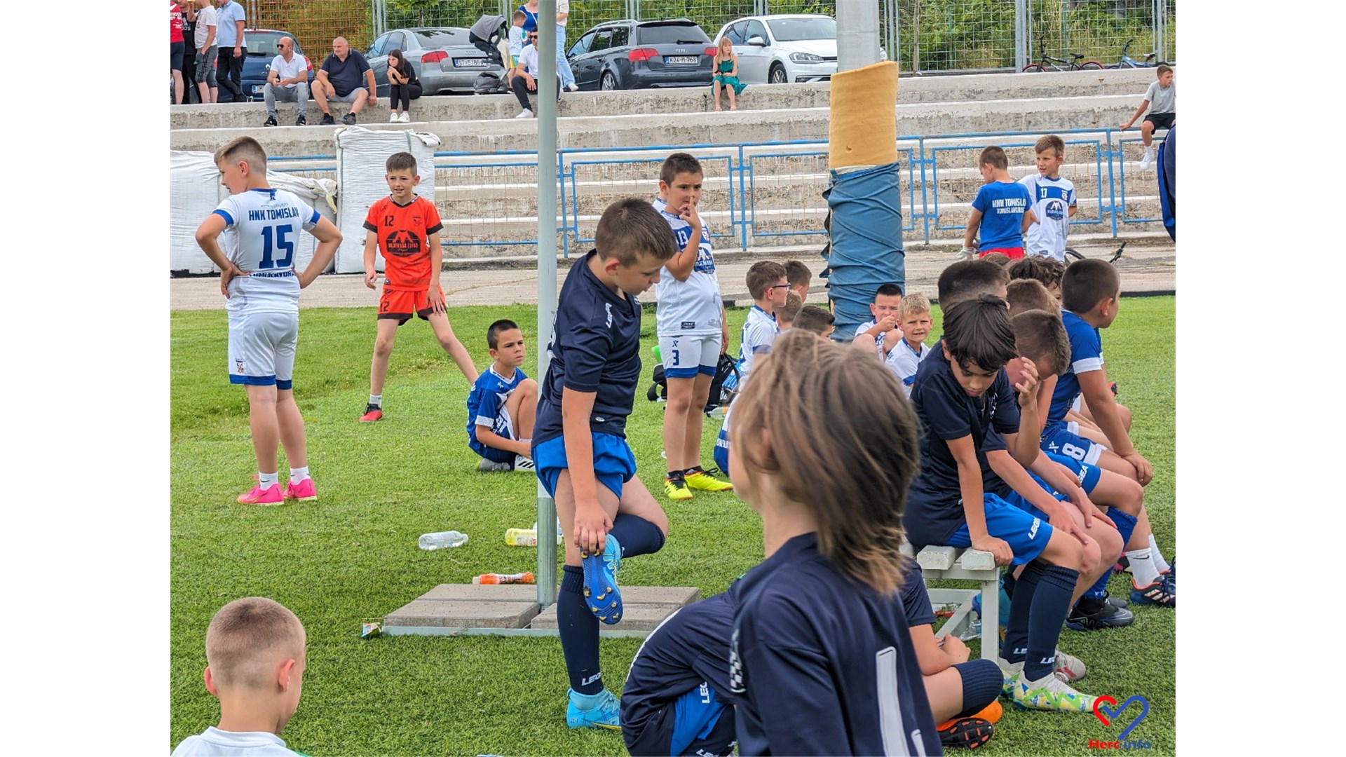 FOTO: Memorijalni turnir u čast Miša i Dine okupio u Grudama stotine djece iz BiH, Dalmacije...
