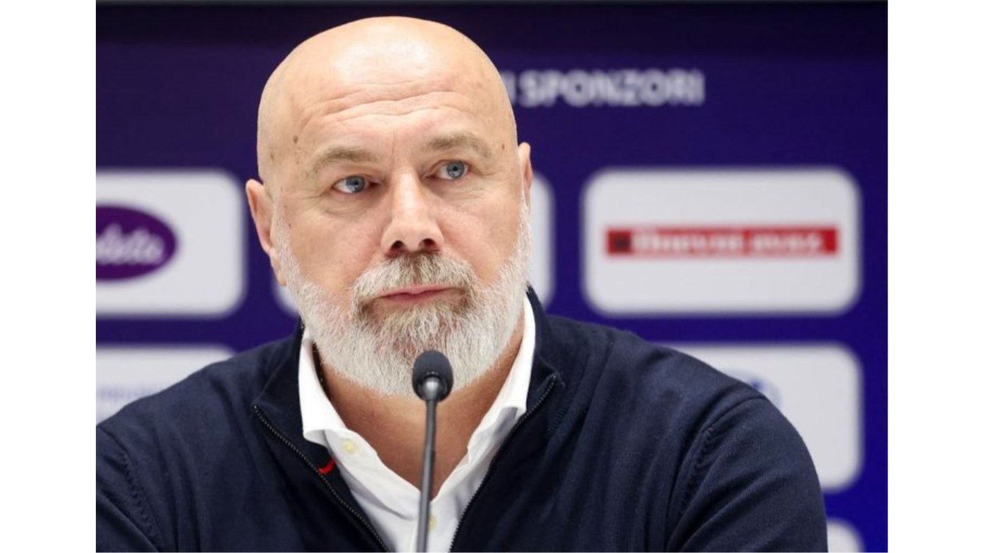 Barbarezu pozlilo! Trener BiH hitno prebačen na preglede 