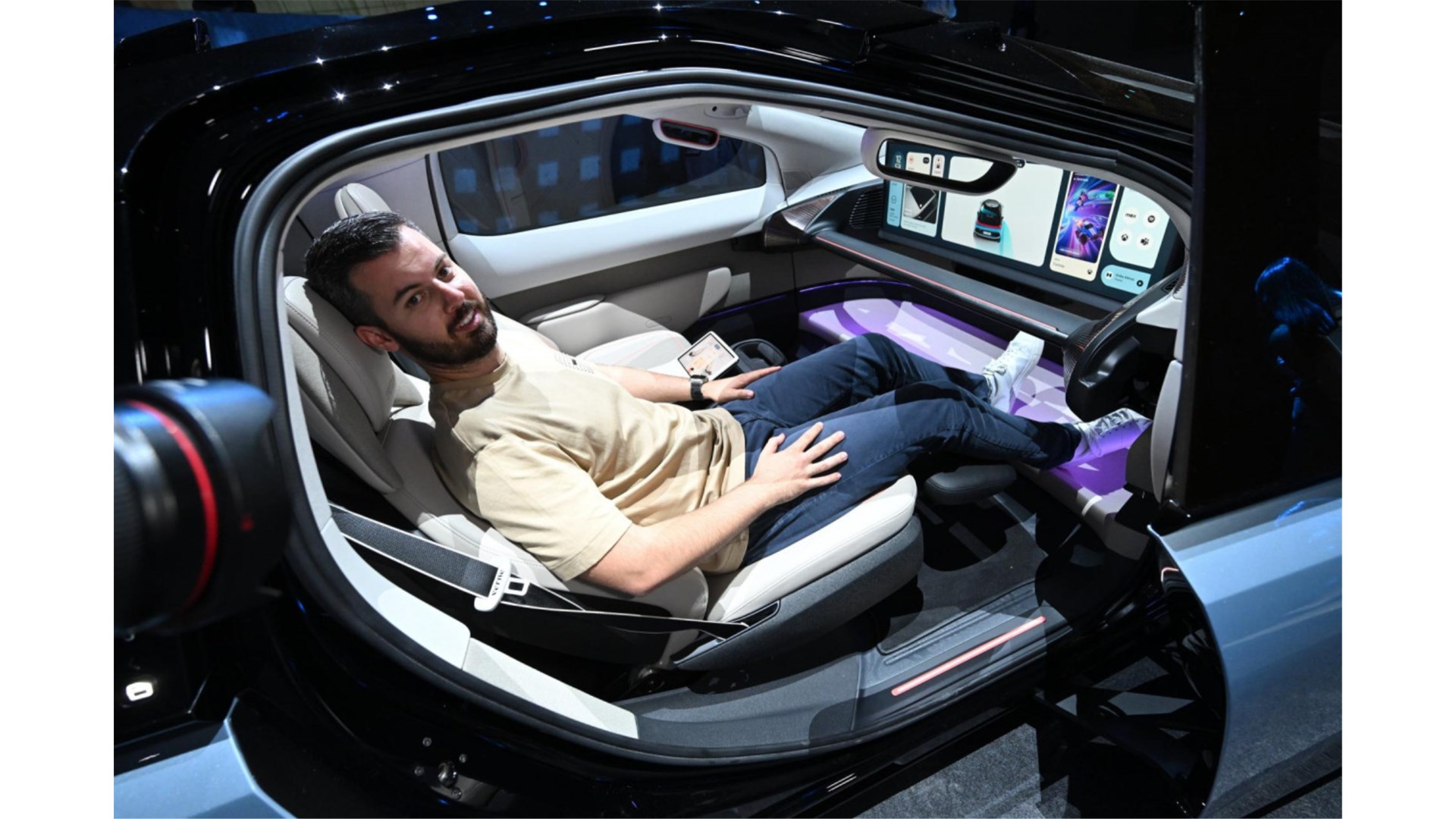 Mate Rimac predstavio robotaksi Verne