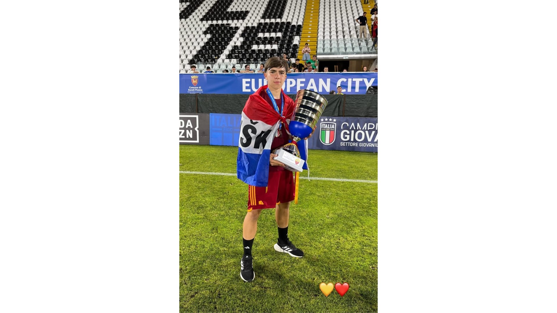 Ovo je prvak Italije iz Ljubuškog! Pavle Šarac s Romom osvojio Scudetto