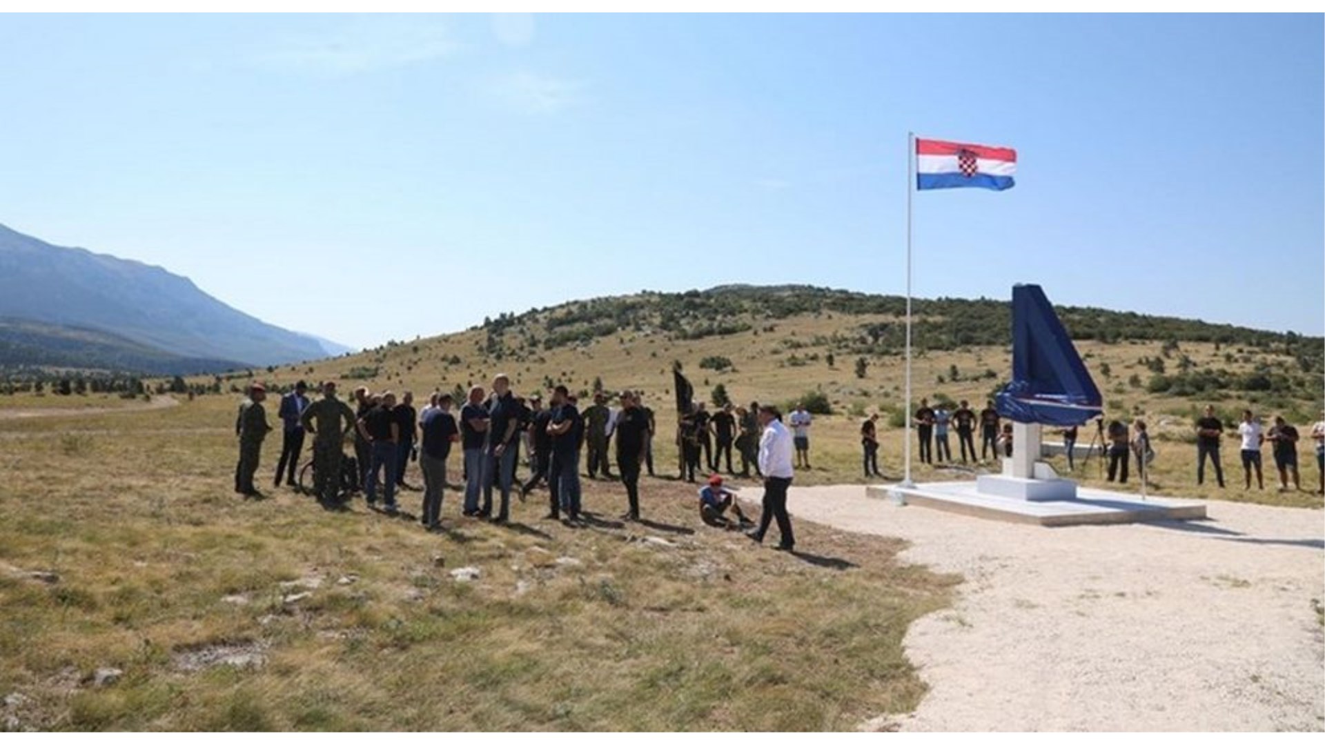 KNIN - Otkriveno spomen-obilježje 4. gardijskoj brigadi