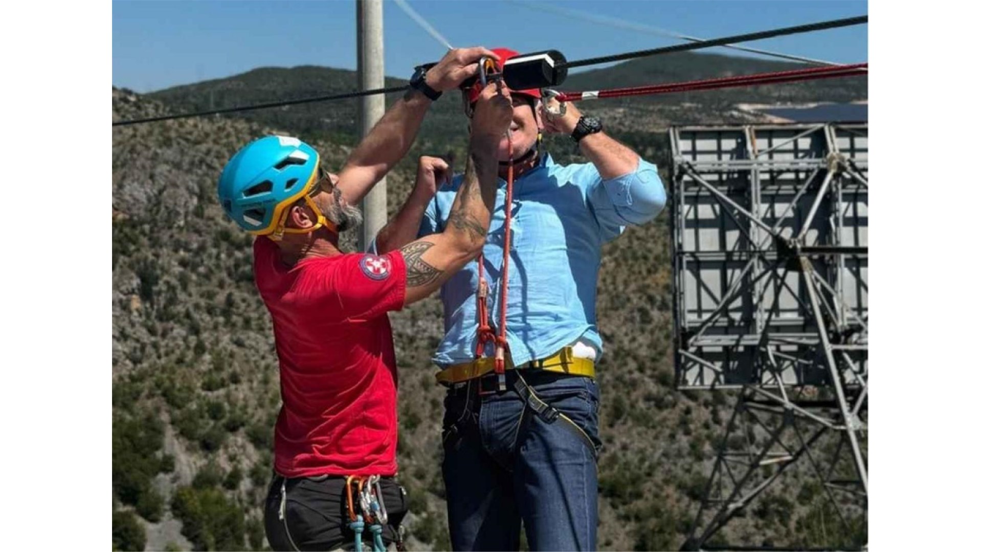 Predsjednik HDZ-a Čović u Grudama isprobao i najduži zip-line u BiH