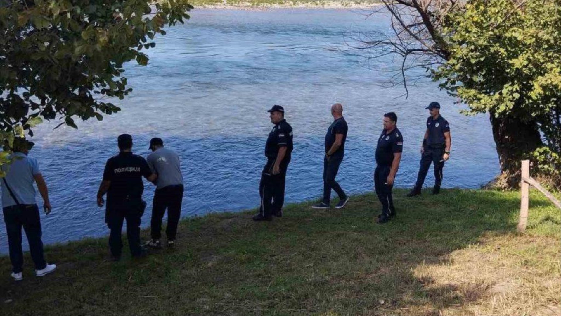 U BiH poginulo 10 migranata, među kojima i beba od 6 mjeseci! Prevrnuo se čamac kojim su ilegalno ušli u BiH