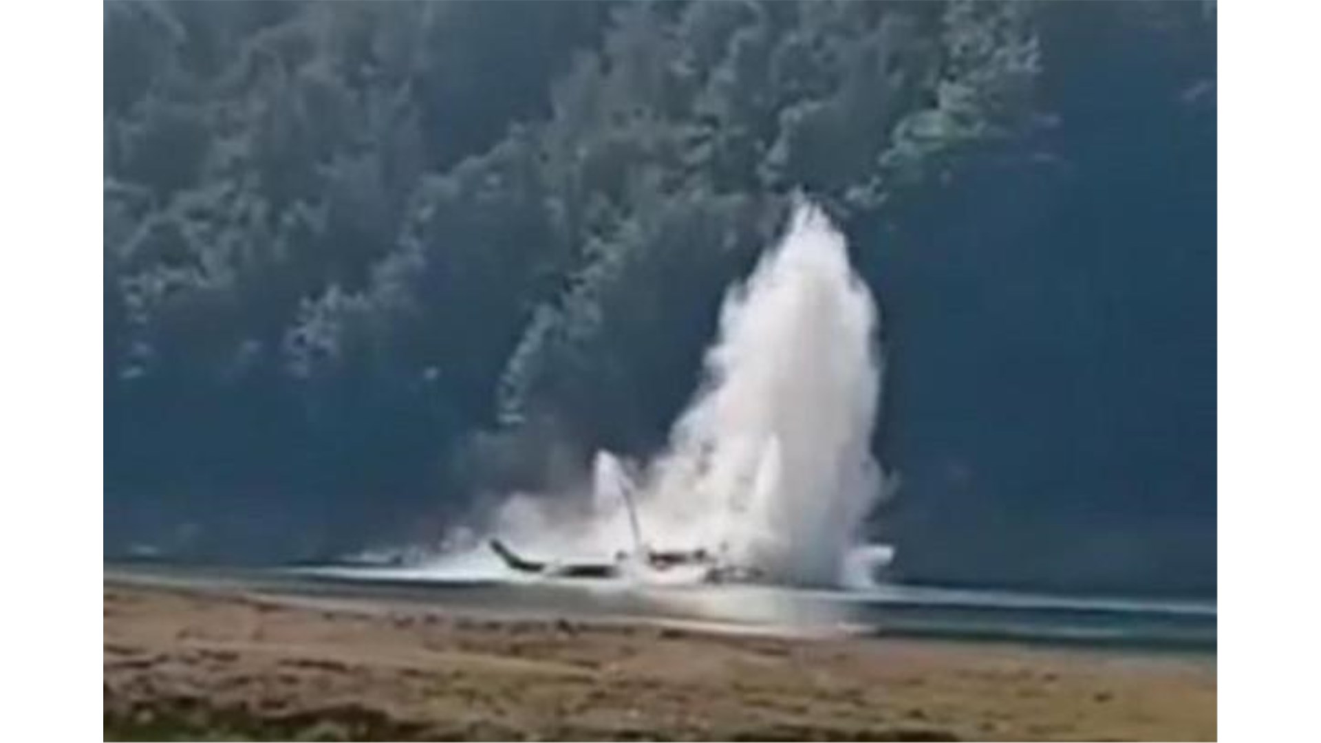 VIDEO: Ovo je trenutak kad je helikopter OS BiH s četiri vojnika pao u jezero