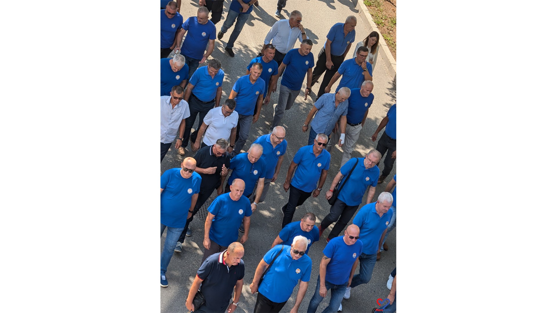 FOTO: Mimohod povodom obljetnice nositelja ratnih odličja HVO-a u Mostaru