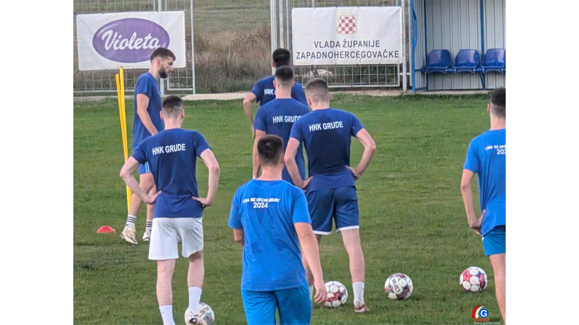 FOTO/VIDEO: Majice igrača HNK Grude natopljene znojem pred utakmicu s Brotnjom!