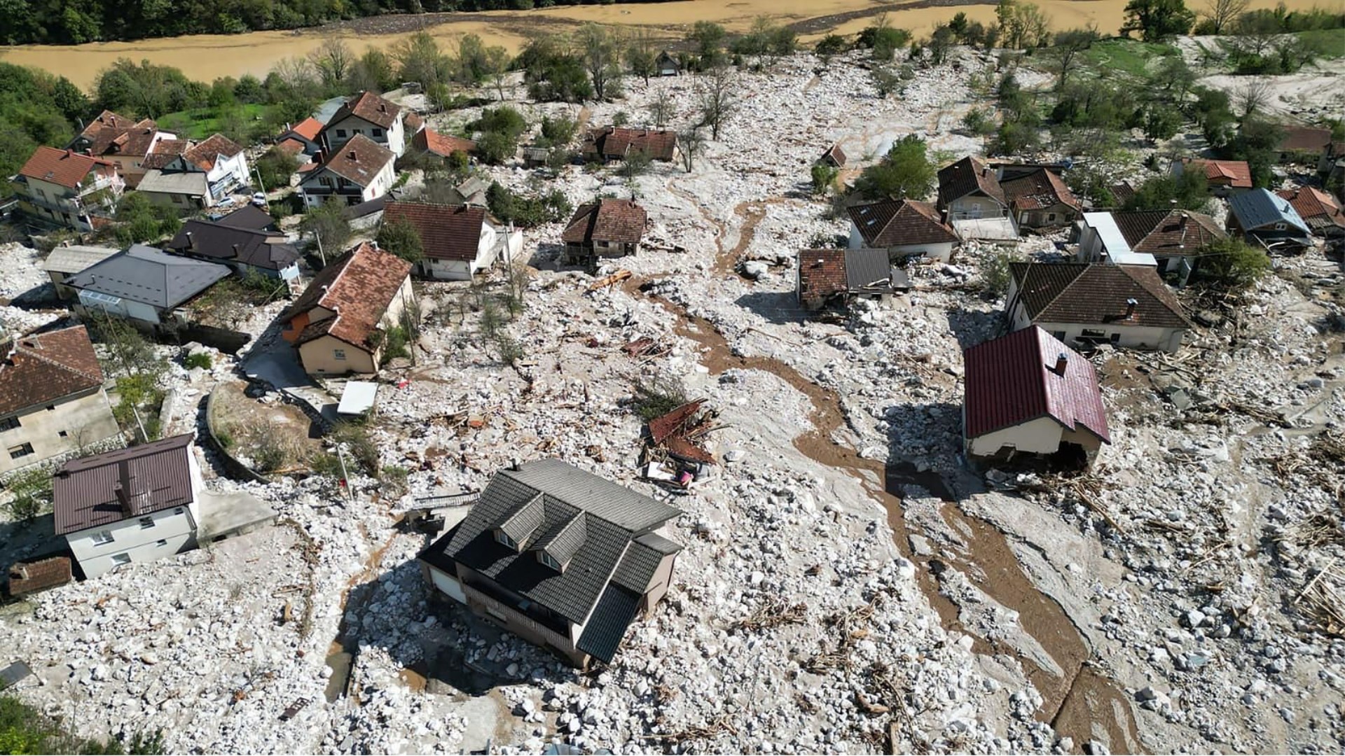 Dječak tražio nestalog prijatelja i zavapio: Ovdje je nekad živio, sada ne znam gdje je