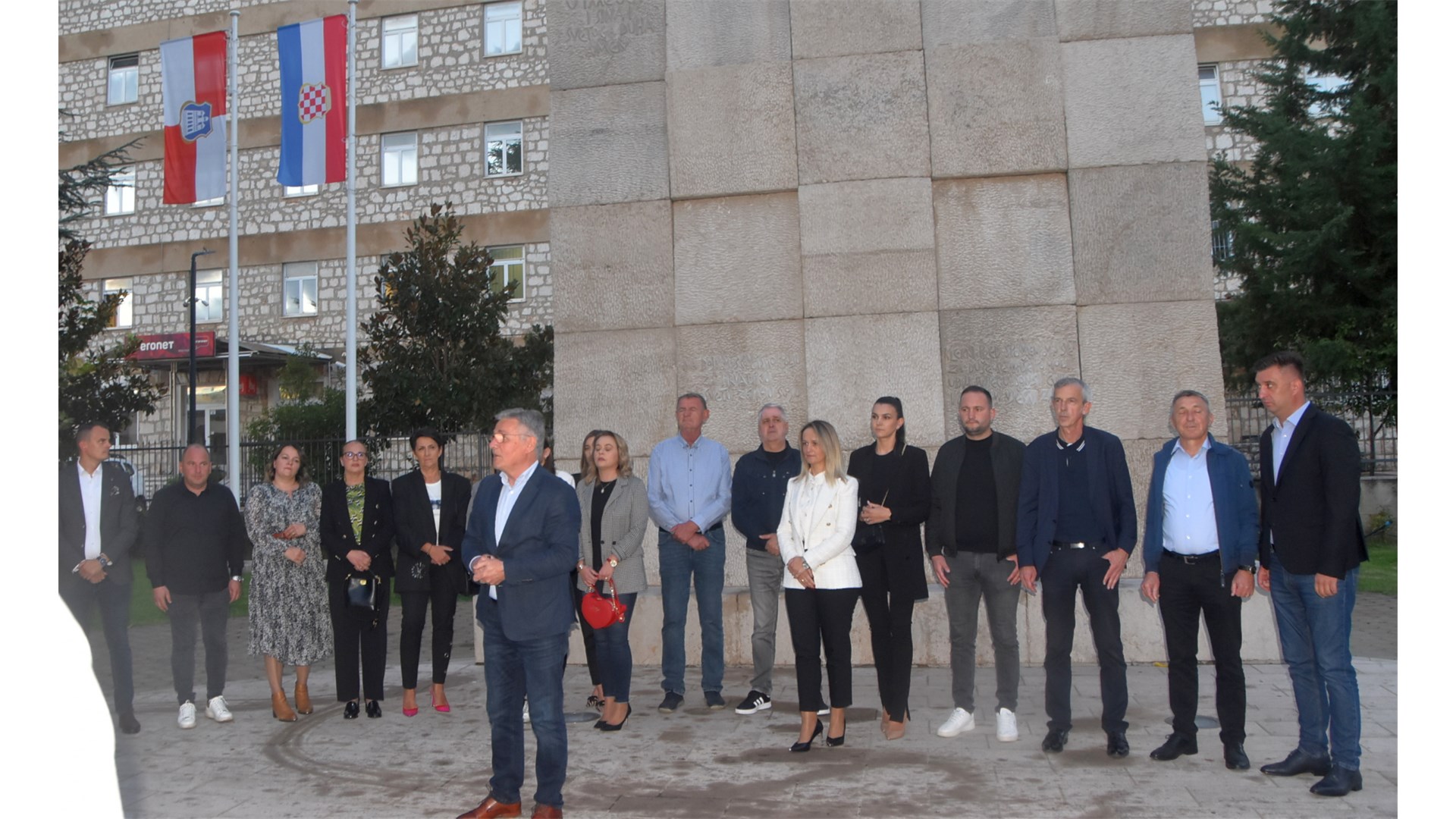 Načelnik Grizelj organizirao dostojanstveno okupljanje u Grudama: Izražavamo kršćansku solidarnost s obiteljima stradalih, ponudili smo pomoć