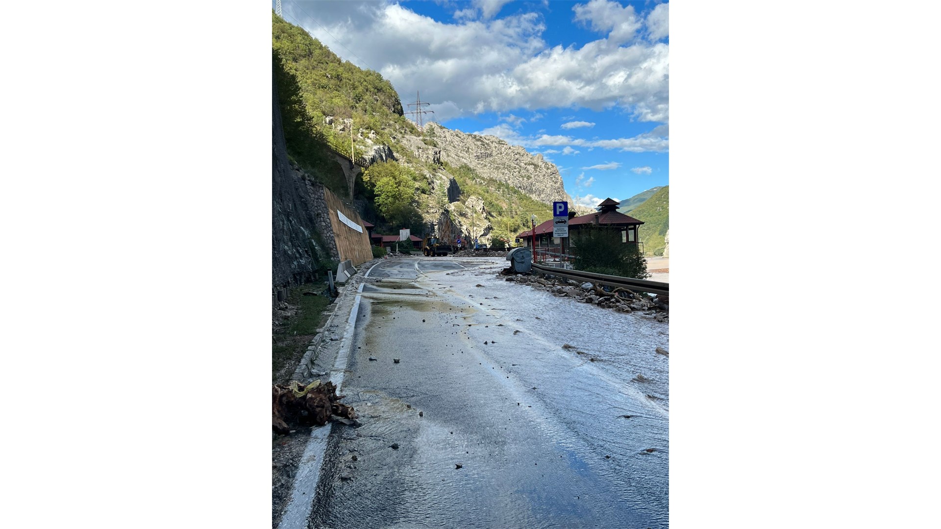 FOTO: Gruđani, Širokobriježani, Posušani i Ljubušaci pomagali ugroženom stanovništvu, uz logističku podršku Crvenog križa ZHŽ-a