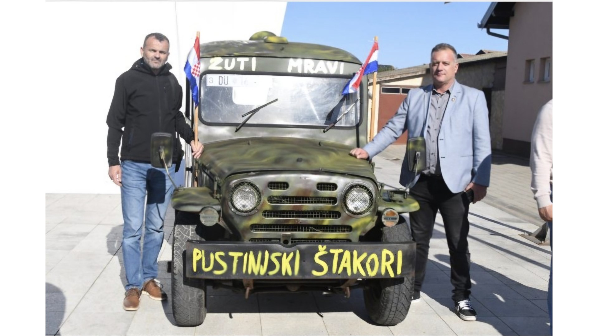 Memorijalni centar u Vukovaru dobio repliku vozila ''Žutih mrava''