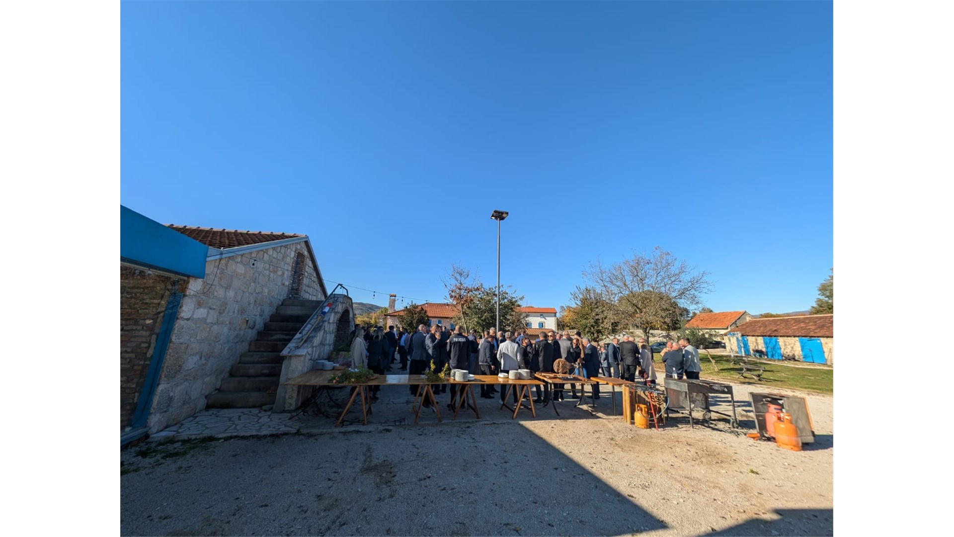 FOTO: POČEO 12. SUSRET GOSPODARSTVENIKA OPĆINE GRUDE, razgovara se o cestovnim temama