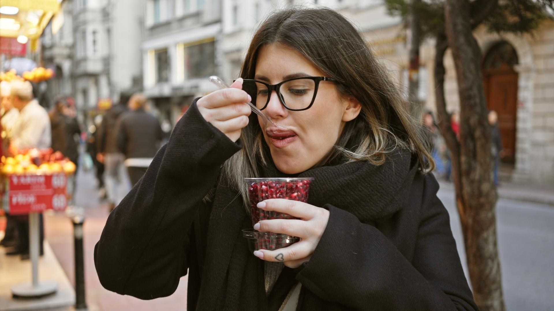 Samo dvije šalice ovog voća dnevno mogu zamijeniti multivitaminske tablete! Snižava tlak, kolesterol i šećer