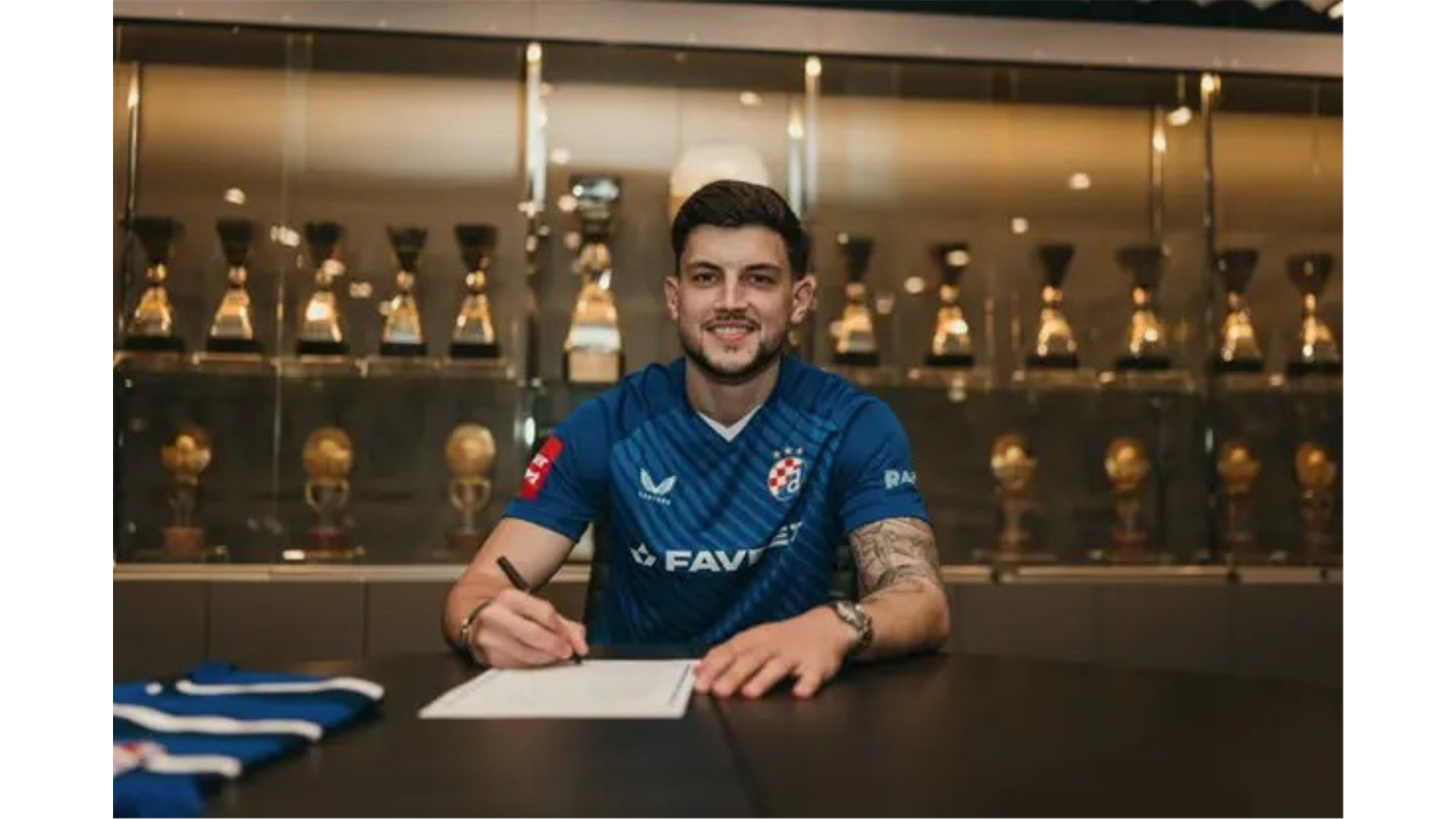 Galešić potpisao za Dinamo!