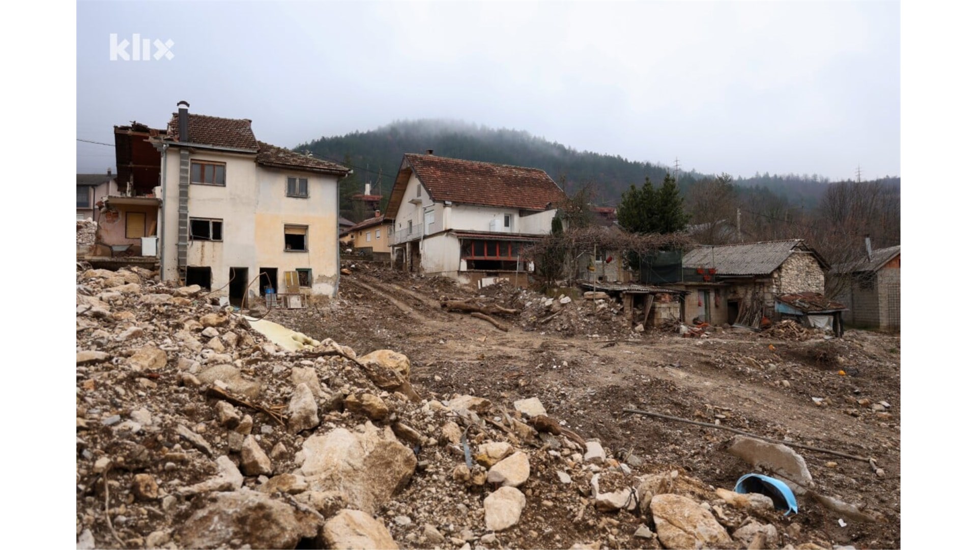FOTO: Donja Jablanica bespovratno uništena! Nakon 4 mjeseca nitko nije uhićen, a SDA koja je sve omogućila vlasniku kamenoloma opet je na vlasti