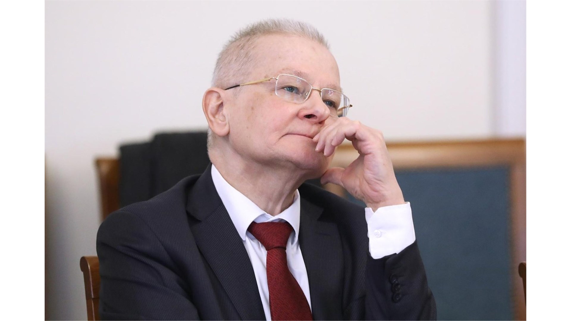 Preminuo predsjednik Vrhovnog suda Radovan Dobronić, pamtit će ga se kao jednog od najčestitijih u pravosuđu