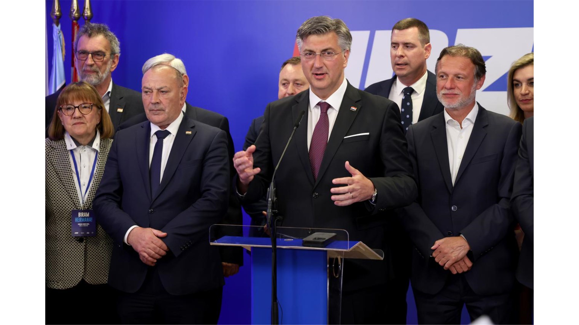 Plenković: Hrvatska ostaje dominantno plava! HDZ osvojio 43 grada i 153 općine