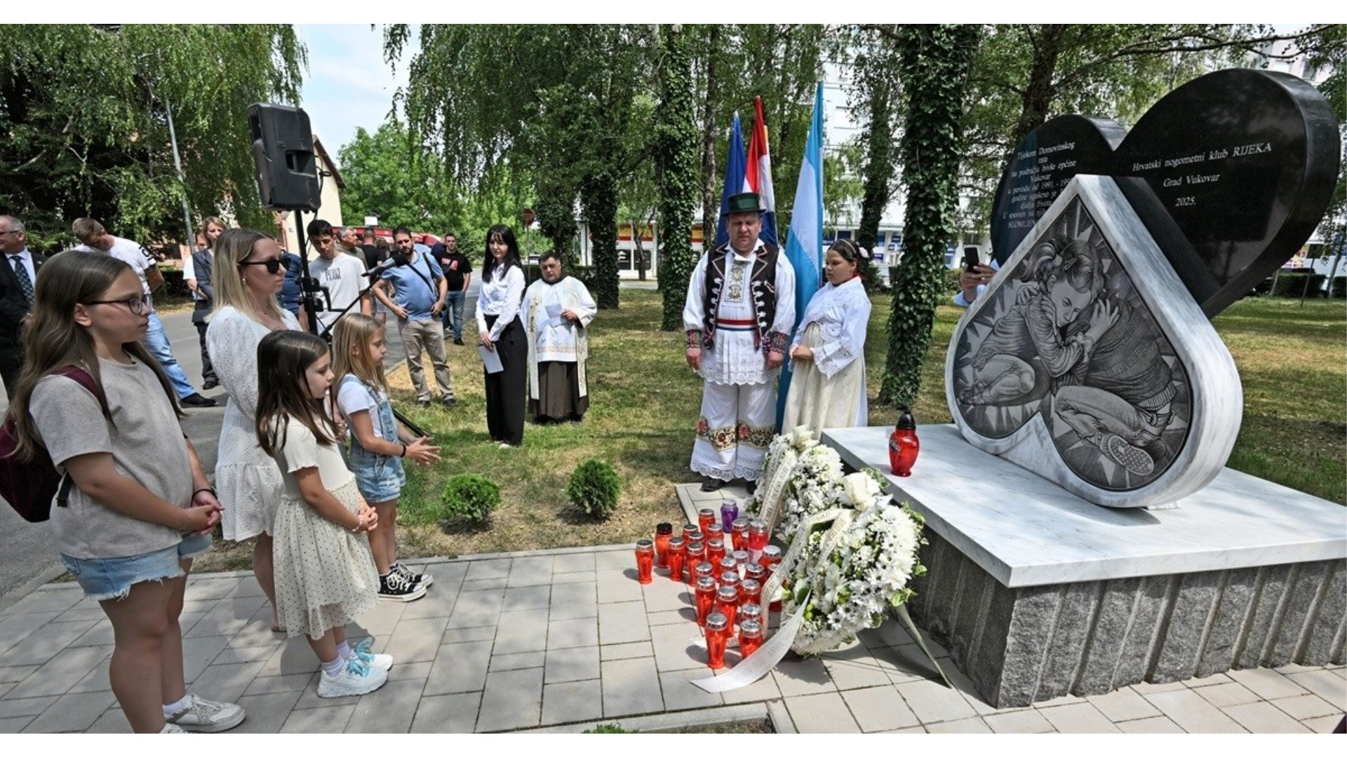 U Borovom naselju otkriveno spomen obilježje za djecu ubijenu u Vukovaru i okolici