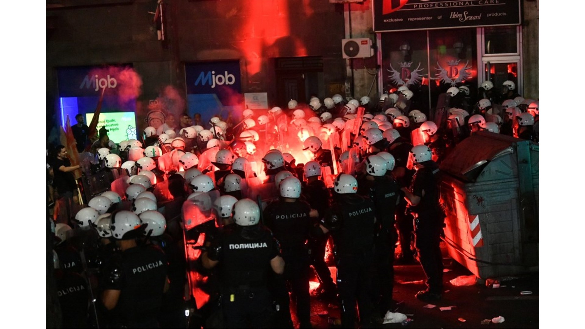 Deseci uhićenih i ozlijeđenih u Beogradu! Studenti: Eskaliralo je!