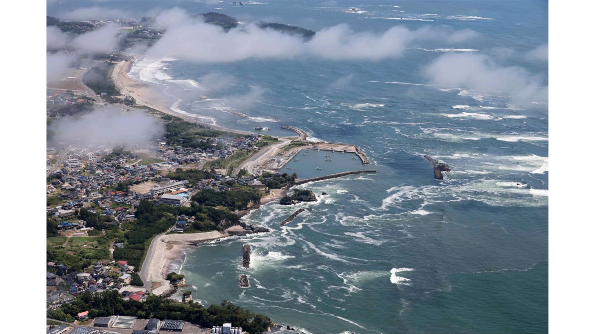 Potres od 8,8 po Richteru. Ruski Severo-Kurilsk potopljen, TSUNAMI stigao do Havaja i Japana