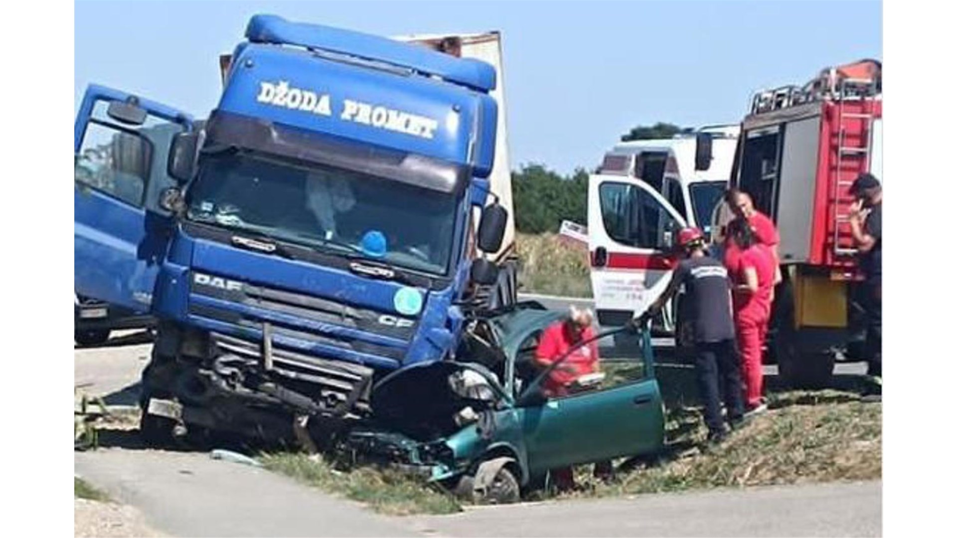 Braća su pošla k ocu, sudarila se s kamionom i poginula