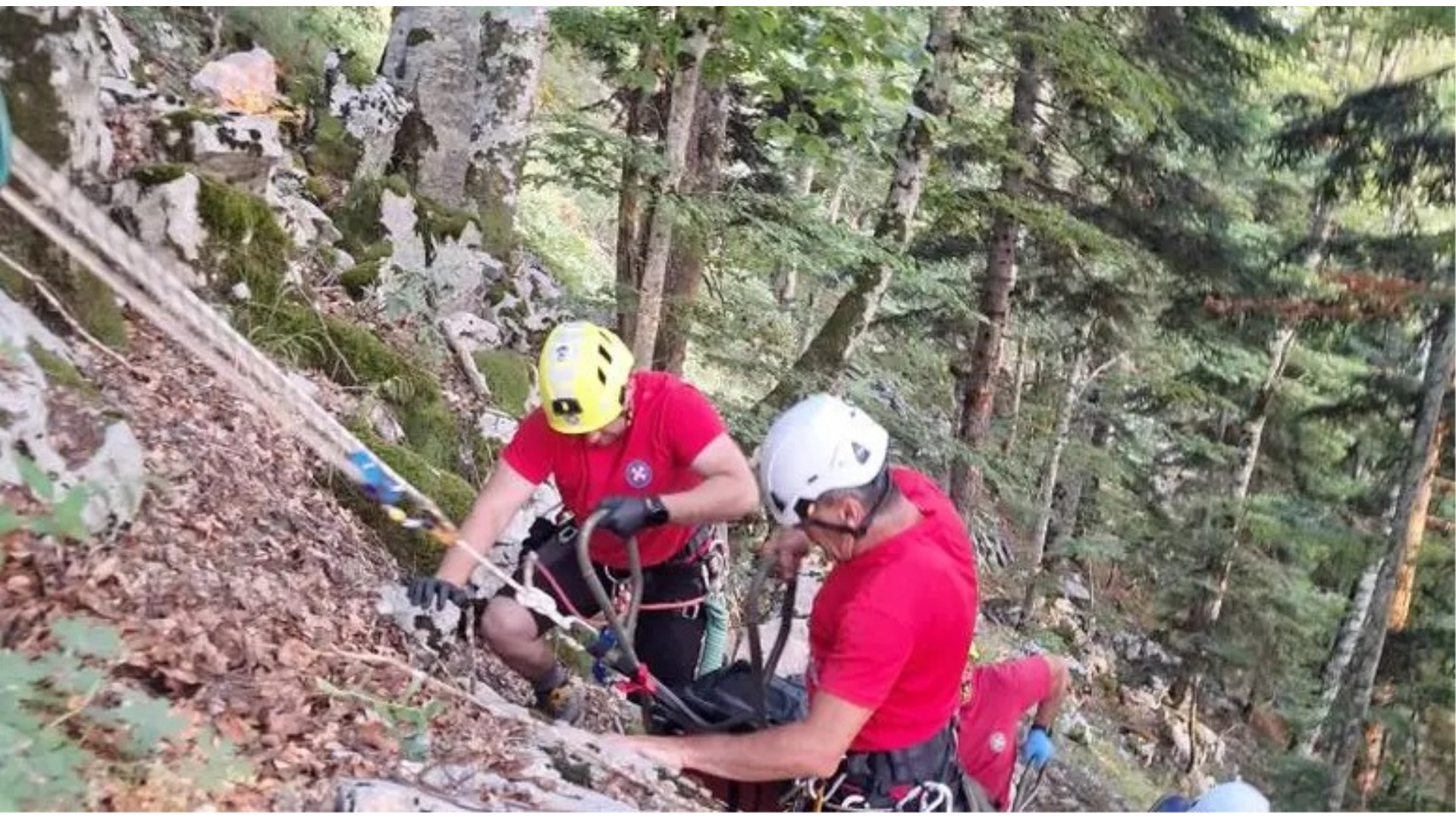 Prijateljice išle quadom na planinu. Sletjele niz provaliju. Jedna je poginula