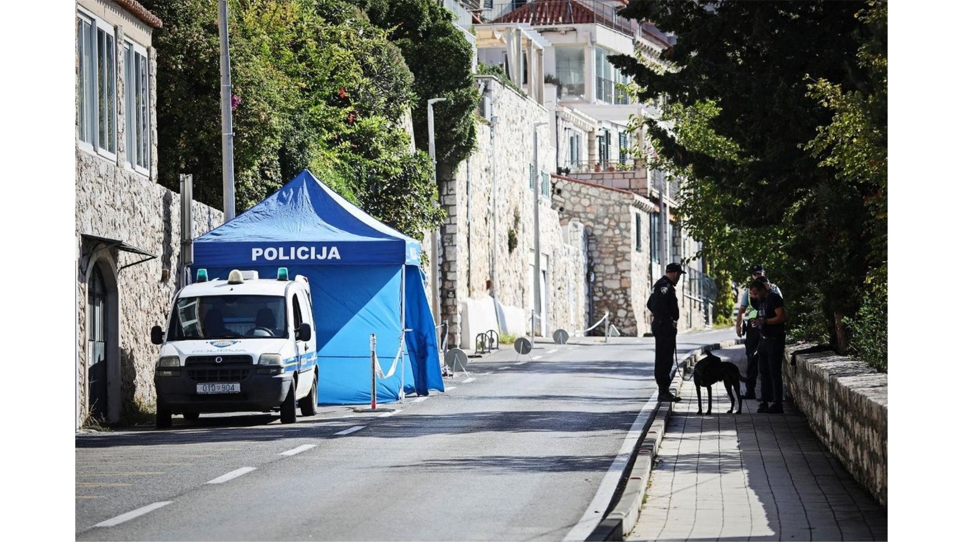 Britanac u Dubrovniku pao sa sedam metara. Policija: Bio je drogiran i pijan