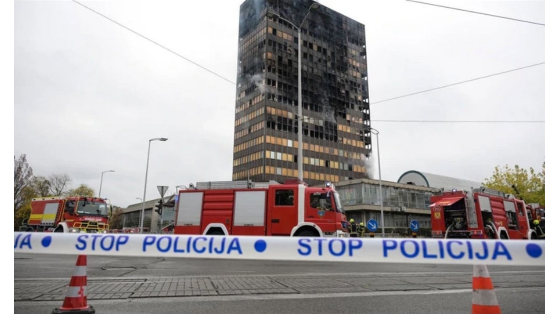 Vjesnikov neboder tinja, pojavljuje se i plamen - statičari na terenu