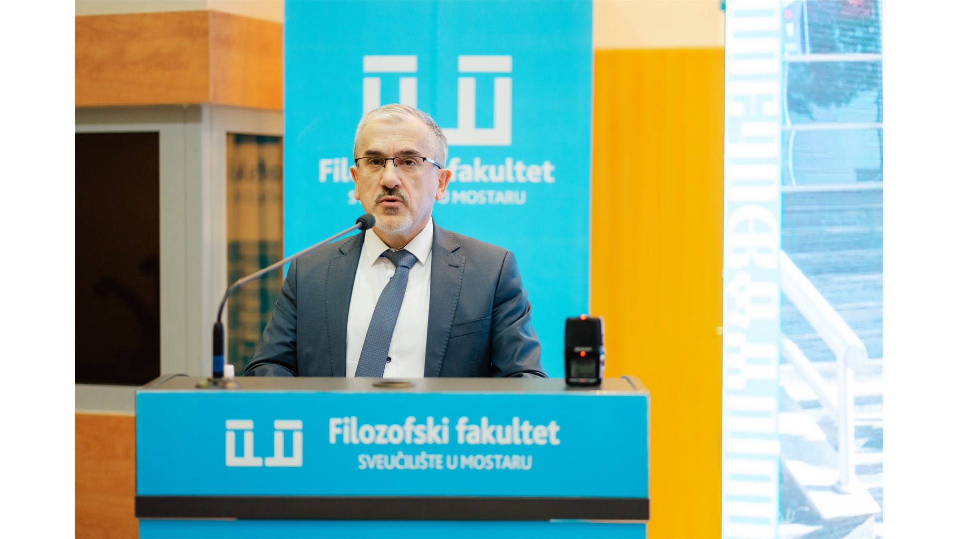 FOTO: Svečanom akademijom obilježena 20. godišnjica Filozofskog fakulteta SUM-a