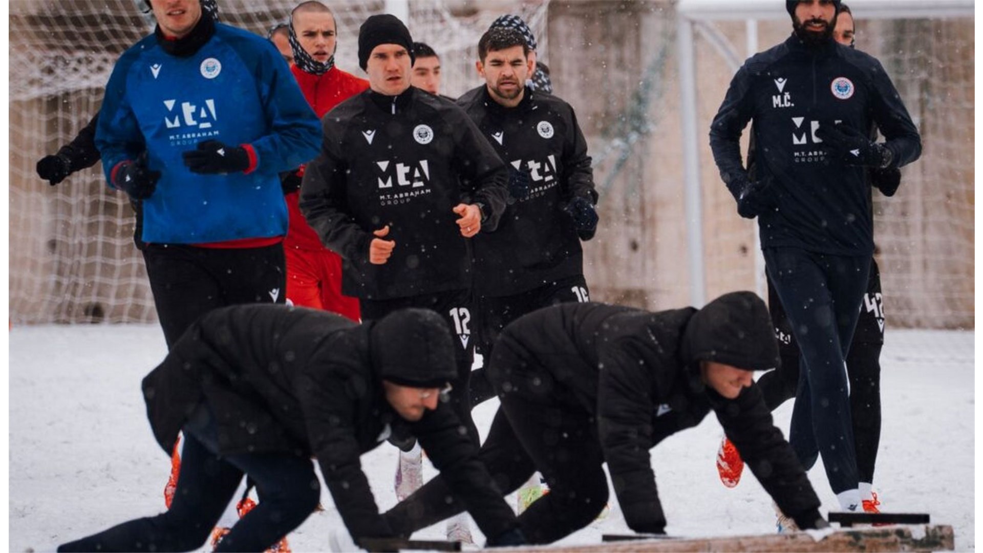 Snijeg dočekao Plemiće na početku priprema VIDEO