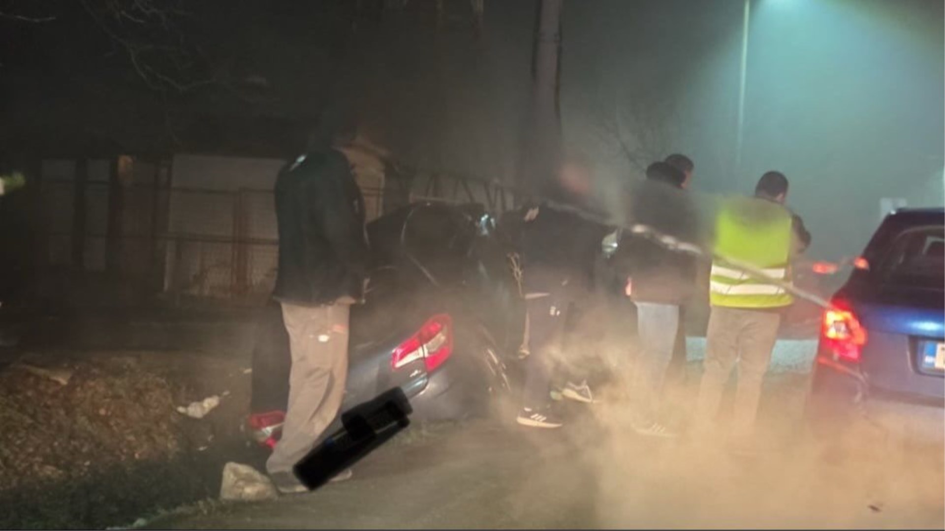 Kakva tučnjava u BiH! Torcida pretukla navijače Zvezde! 23 ozlijeđena, 2 teže...