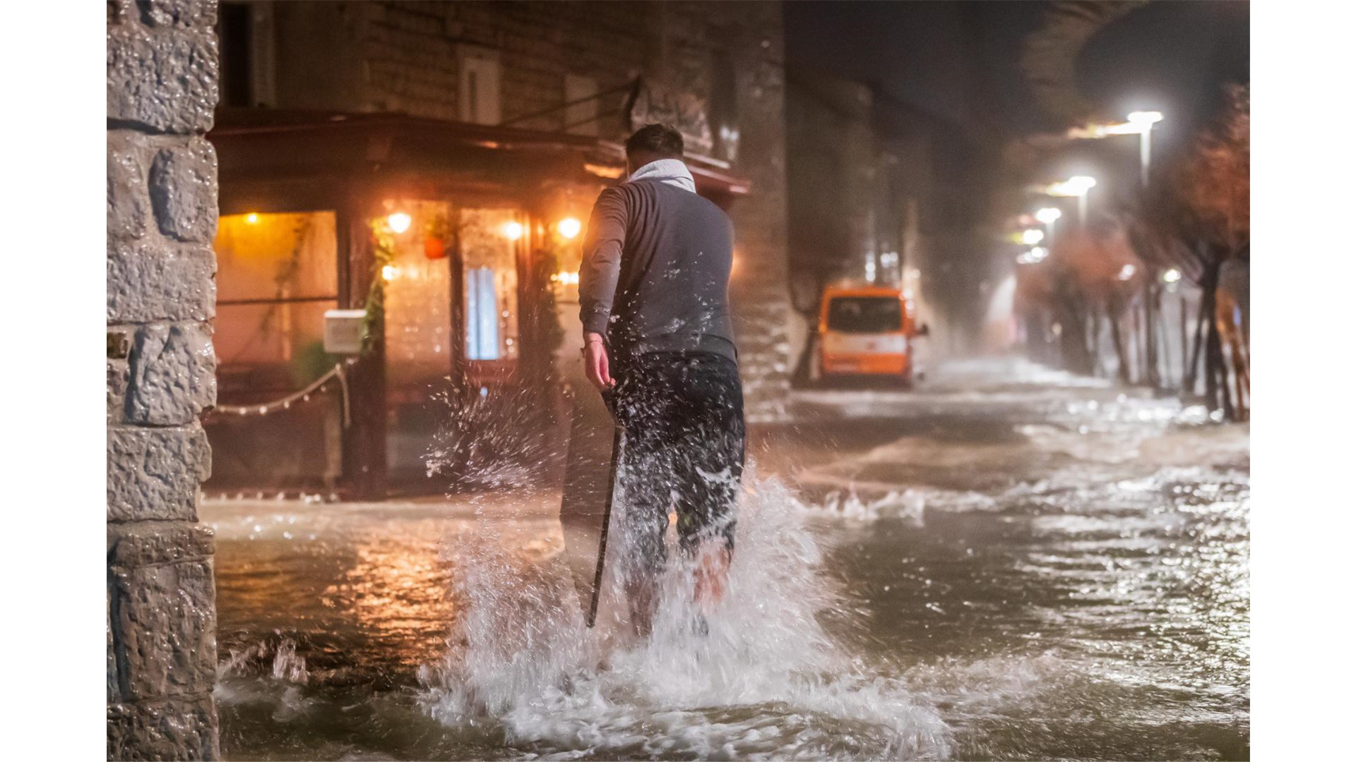 FOTO: Besana noć u Dalmaciji, ovo se ne pamti već desetljećima...