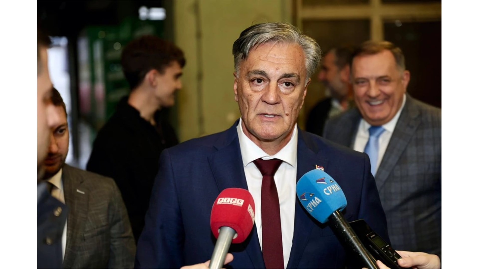 Hospitaliziran Siniša Karan! Novi lider RS-a pod stalnim je nadzorom!