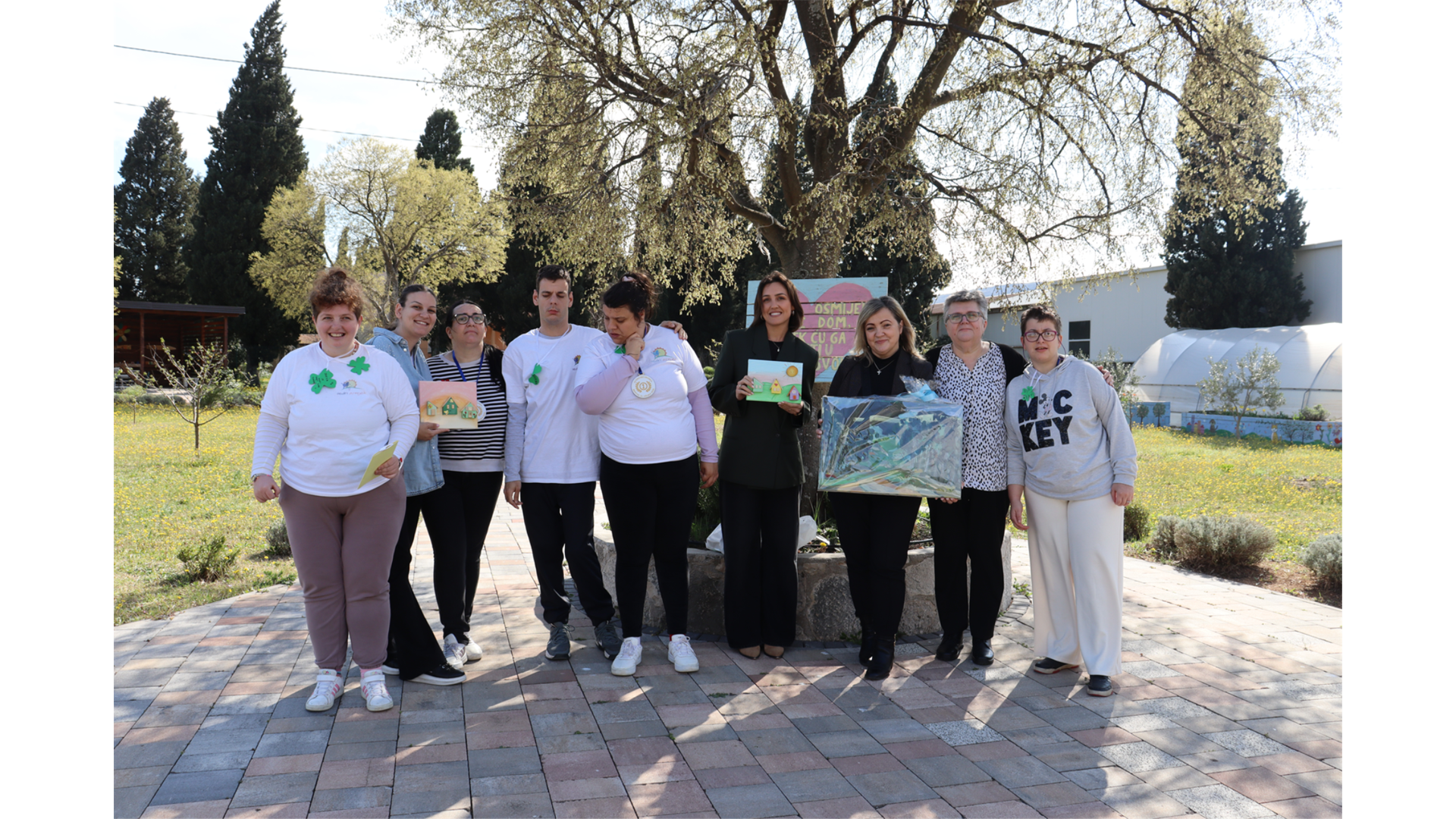 HT Eronet posjetio Udrugu Vedri osmijeh: Osigurali im sredstva za kupnju novoga pisača