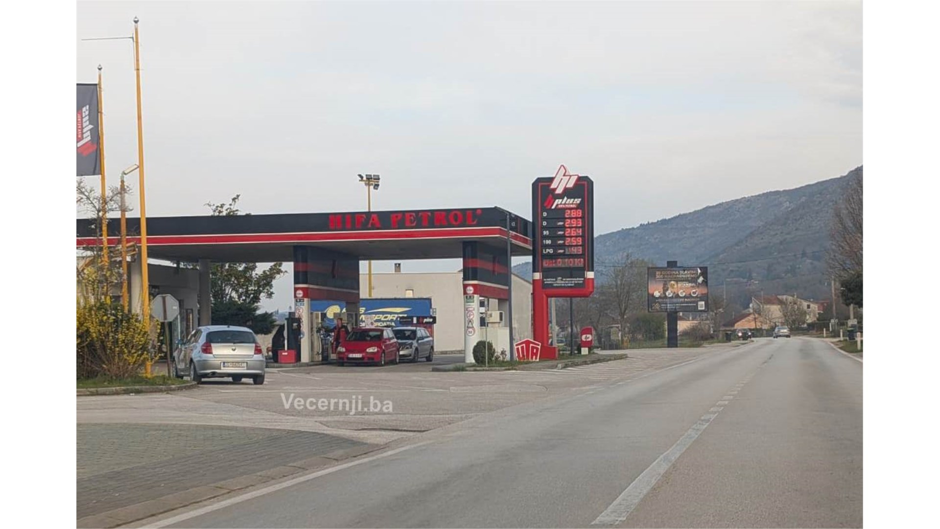 Spektakularna pljačka Hife u Grudama, izgasio struju pa..