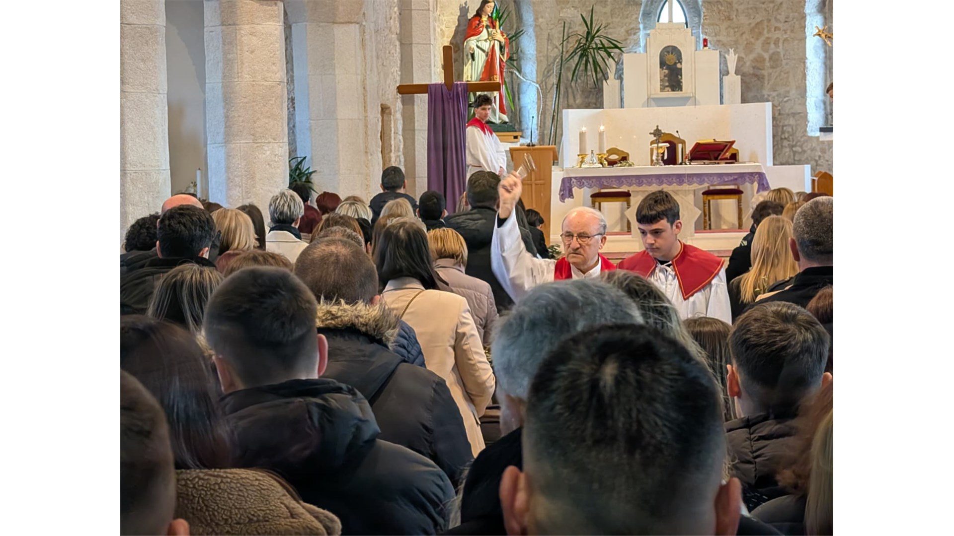 BLAGOSLOV GRANČICA U GRUDAMA! Fra Stanko Pavlović: U Velikom tjednu neka bude više kućne molitve! Zajednički izmolite Gospin plač, Put križa...