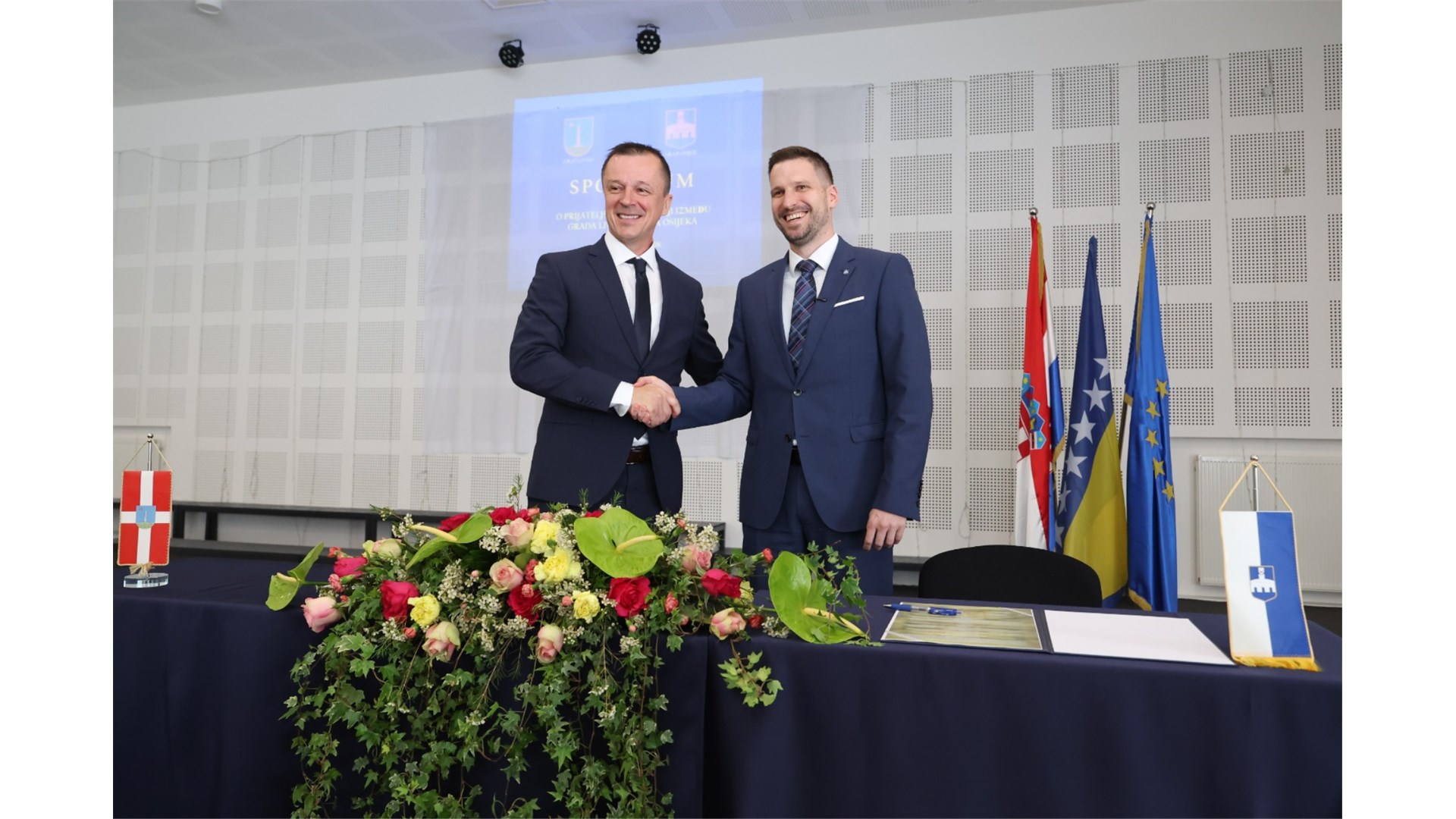 LIVNO I OSIJEK GRADOVI PRIJATELJI – Svečano potpisan sporazum o prijateljstvu i suradnji VIDEO