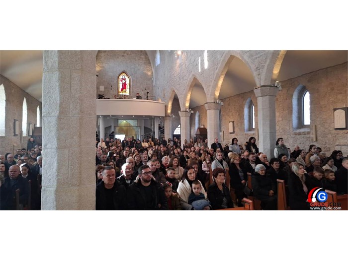 FOTO: Božić u Grudama! Fra Stanko Pavlović: Božić dočekujemo u sjeni nikad veće nesigurnosti, ali novorođeni Isus je naša najveća sigurnost