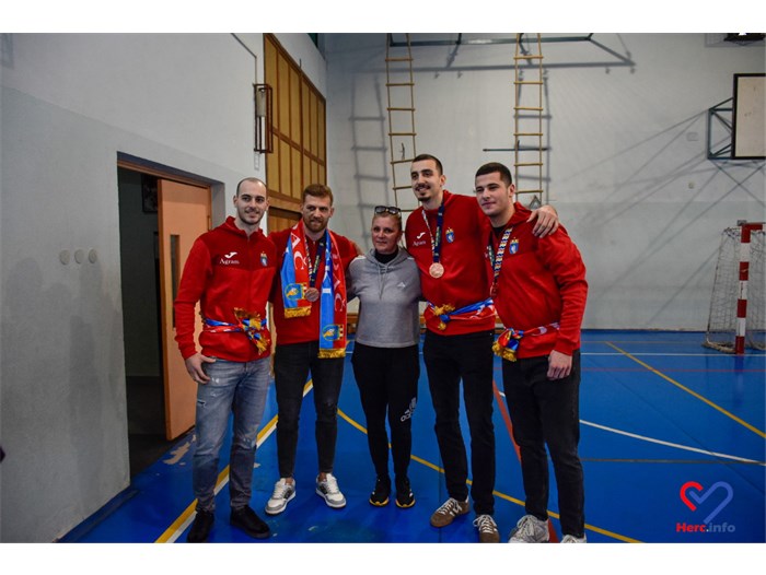 FOTO: Evo kako je bilo u Ljubuškom, zlatni rukometaši s broncom oko vrata osvojili su srca svih