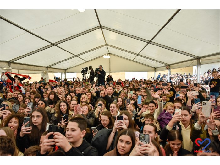 FOTO: Evo kako je bilo u Ljubuškom, zlatni rukometaši s broncom oko vrata osvojili su srca svih