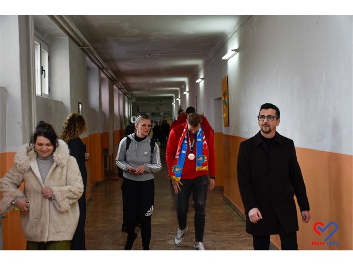 FOTO: Evo kako je bilo u Ljubuškom, zlatni rukometaši s broncom oko vrata osvojili su srca svih