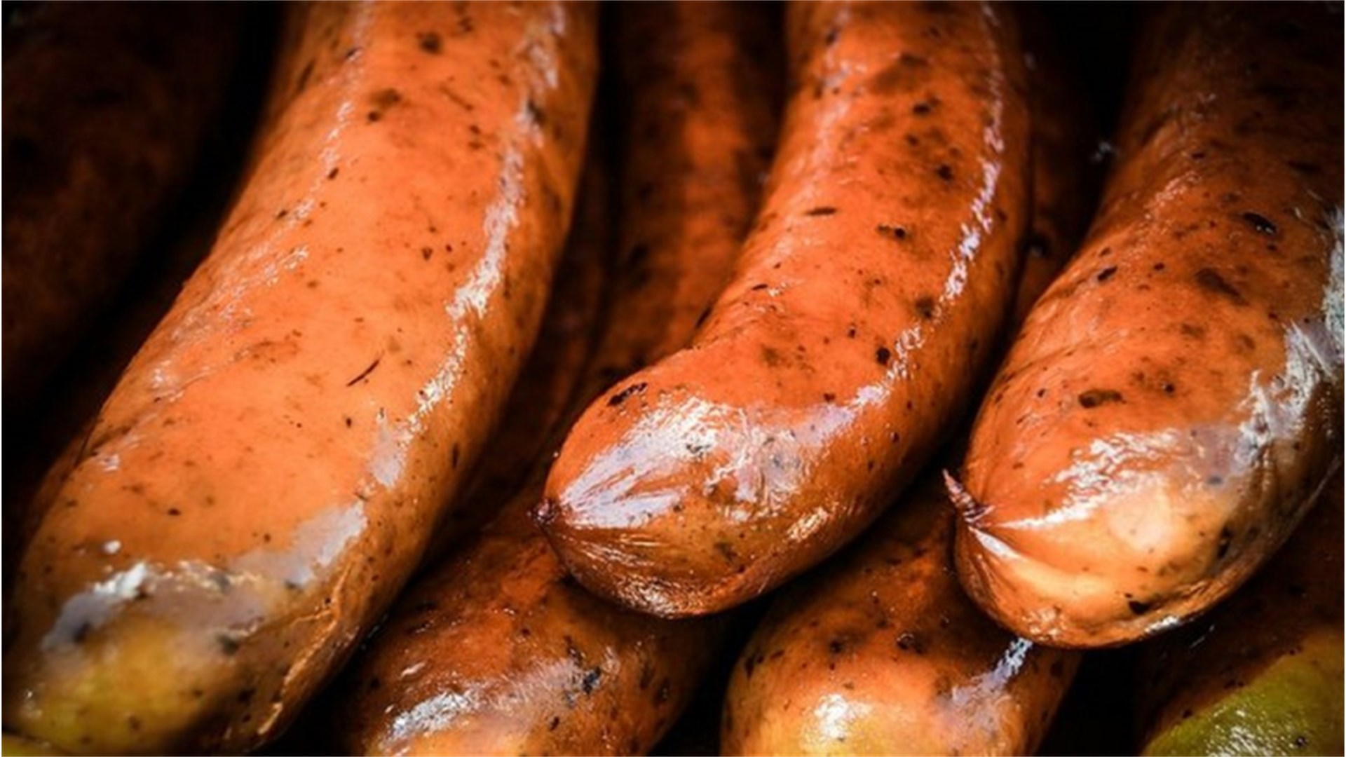 Zbog opasne bakterije s tržišta se povlače ove kobasice