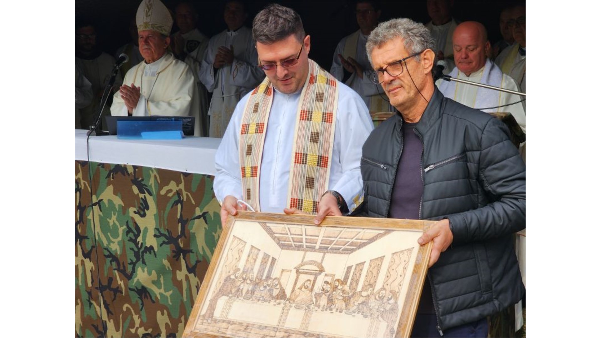 FOTO: Je li nadbiskup Vukšić s Bobovca poslao snažnu poruku Plenkoviću i Milanoviću!?