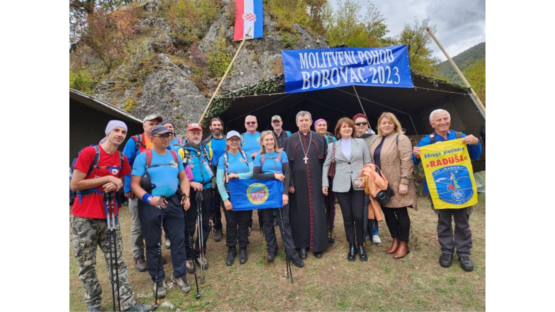 FOTO: Je li nadbiskup Vukšić s Bobovca poslao snažnu poruku Plenkoviću i Milanoviću!?