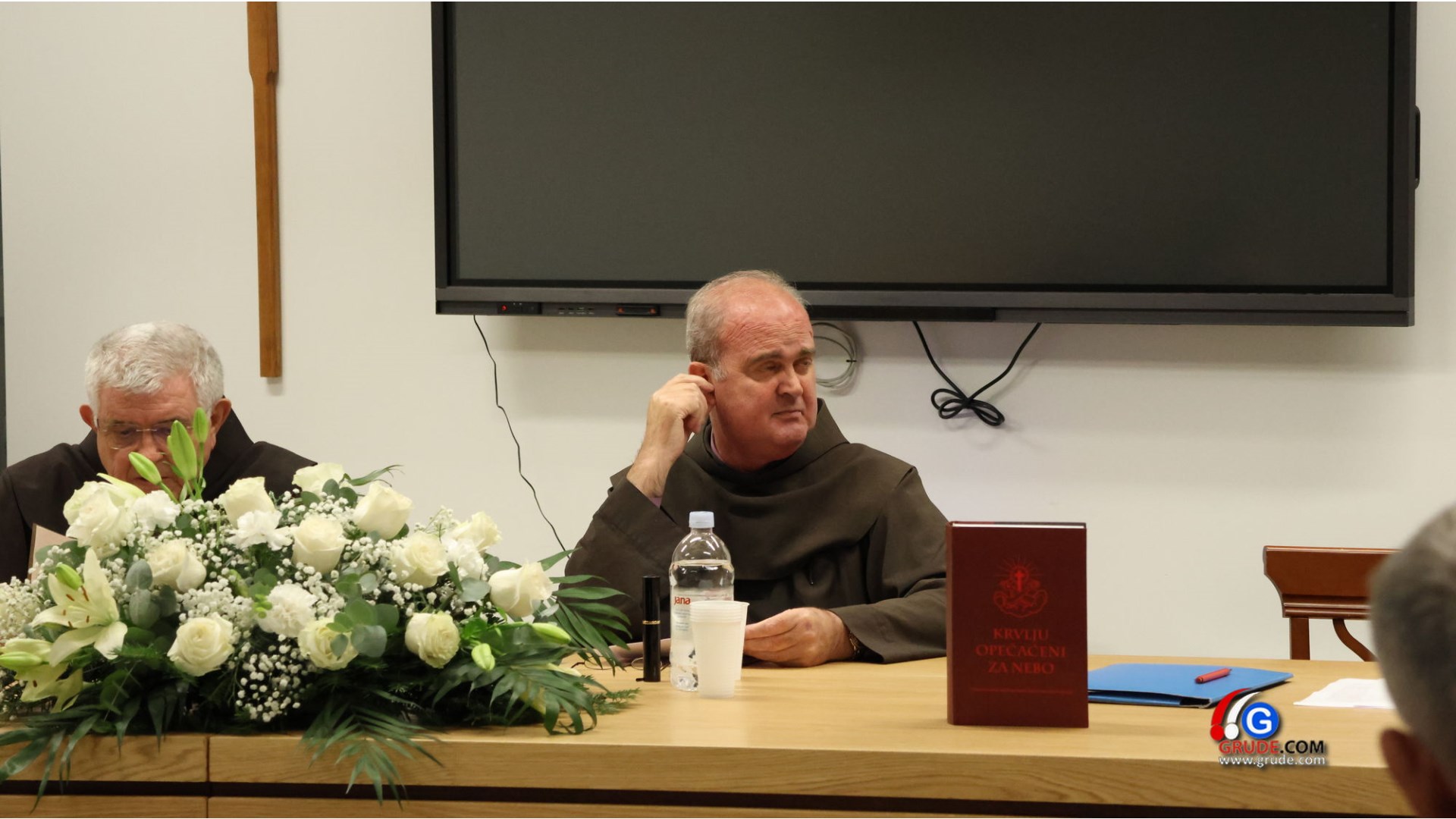 Predstavljena knjiga