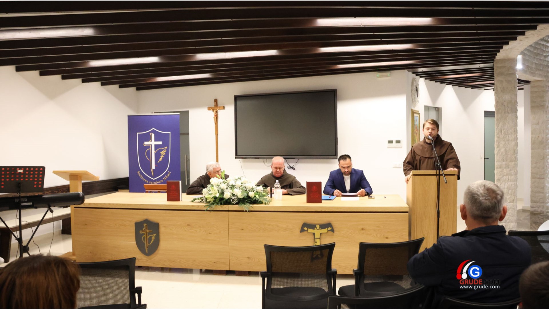 Predstavljena knjiga